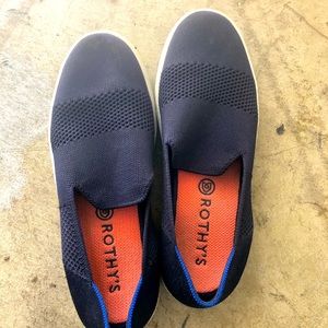 Rothys sneaker in navy size 7.5